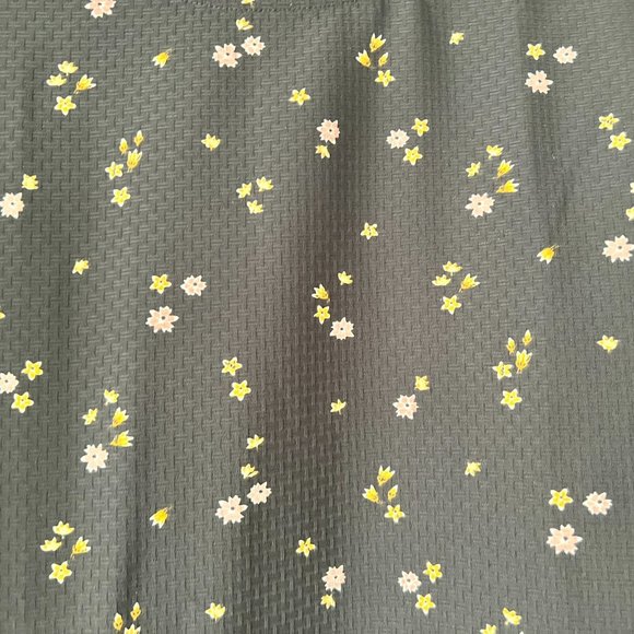 Ann Taylor LOFT Black Floral Blouse w/Puffed Sleeves - Medium - Picture 2 of 5